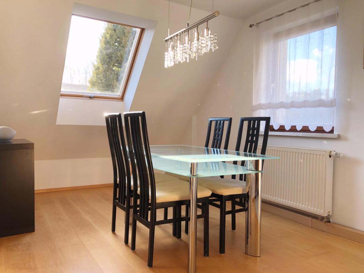 Grosse Wohnung Mit 2 Schlafzimmern Altensteig Exterior photo